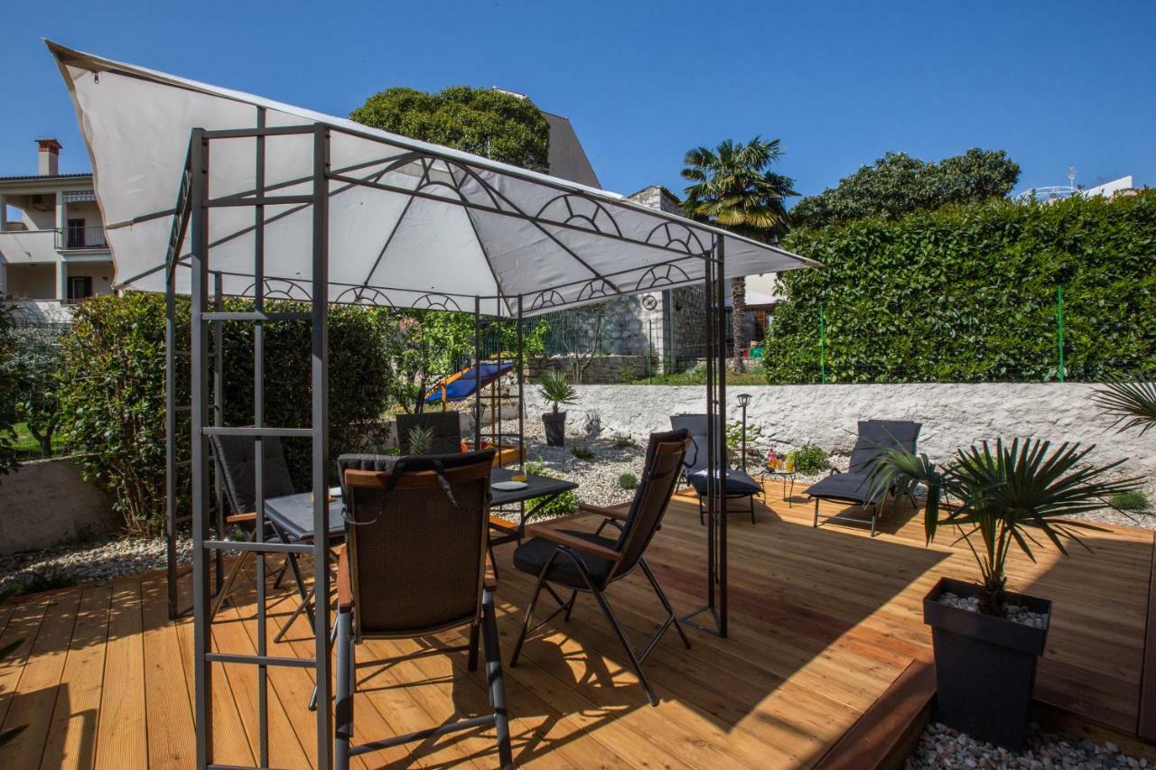 Exclusive City Center Apartment With Garden Ρόβινι Εξωτερικό φωτογραφία